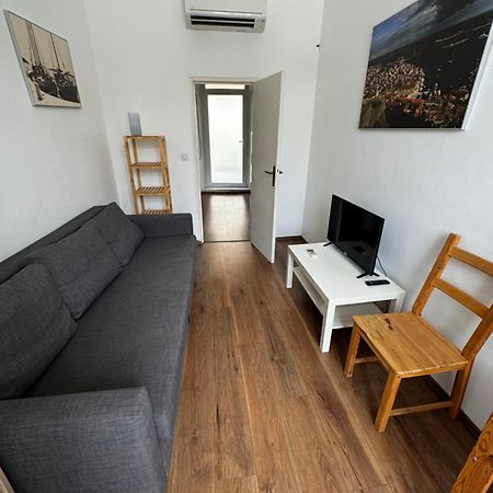 Hvar Piazza Apartment ฮวาร์ ภายนอก รูปภาพ